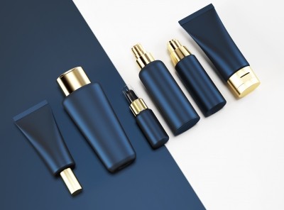Sephora, Nocibé, Pierre Fabre, L’Oréal, Chanel, Clarins, Melvita, Laboratoires SVR, Yves Rocher, Aroma Zone & La Rosée have all joined forces for the packaging initiative